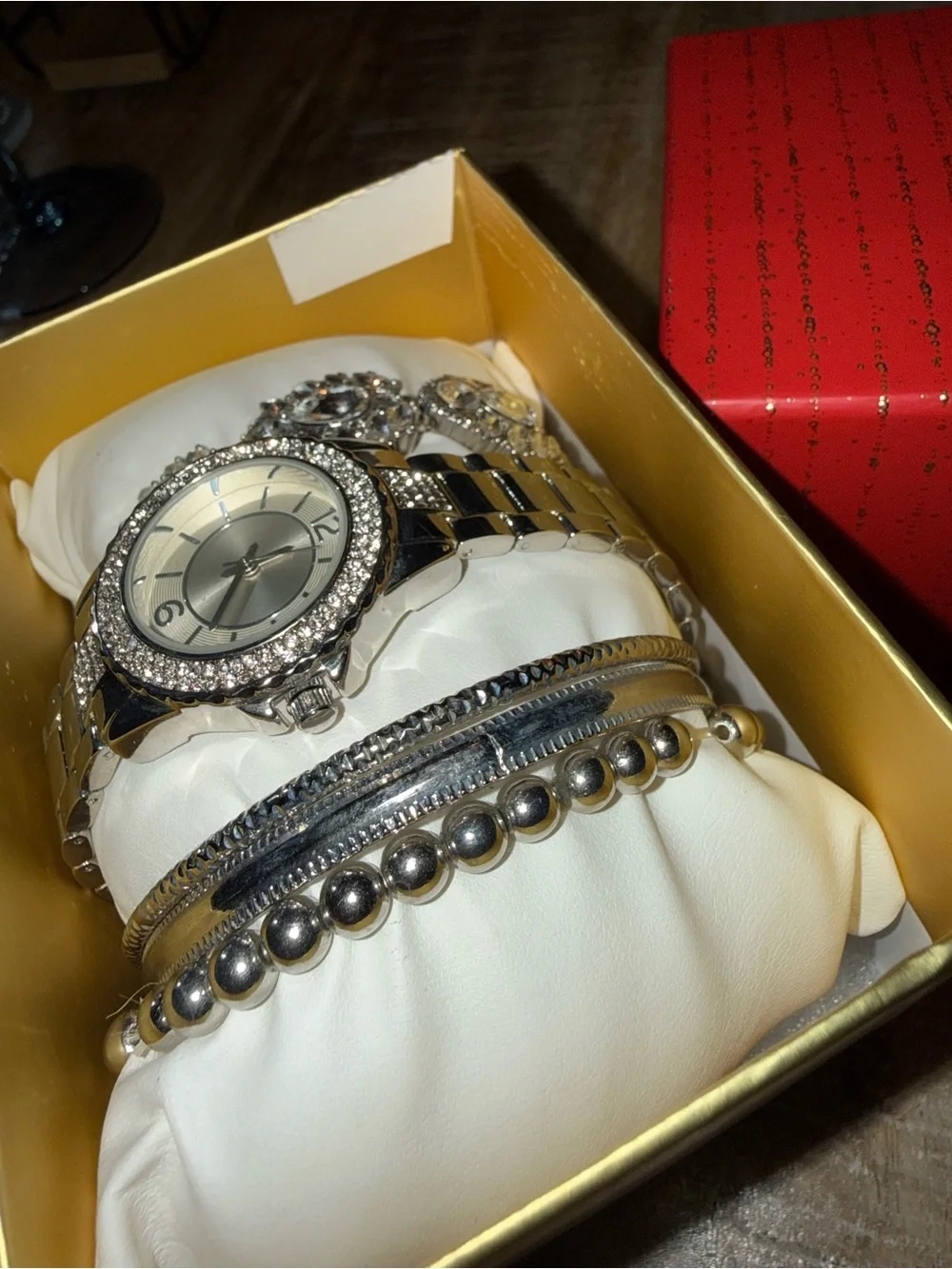 Source Unknown gold tone